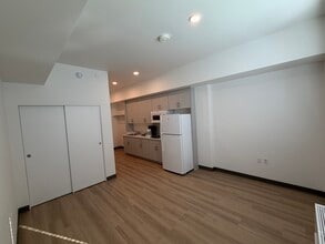 Harrington Heights - Affordable Housing in San Diego, CA - Foto de edificio - Building Photo