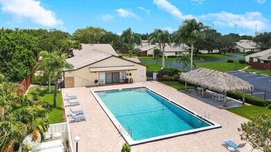 7919 SE Villa Cir in Hobe Sound, FL - Building Photo - Building Photo