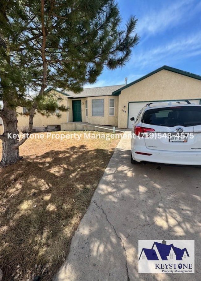 property at 188 W Greenway Ct