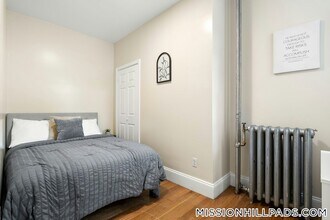 252 Warren St in Boston, MA - Foto de edificio - Building Photo
