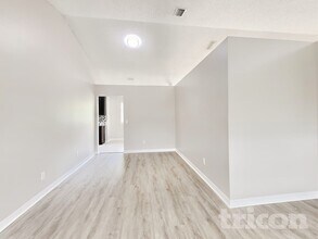 589 Robert Livingston St in Orange Park, FL - Building Photo - Building Photo