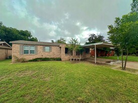 5307 25th St in Lubbock, TX - Building Photo