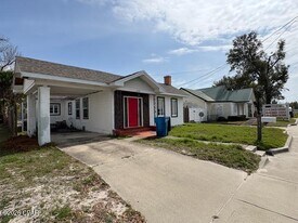 1030 Jenks Ave in Panama City, FL - Building Photo