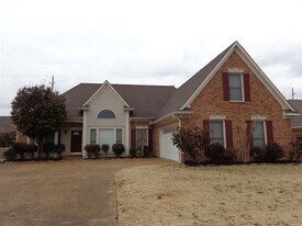 9270 Chimneyrock Blvd in Cordova, TN - Building Photo