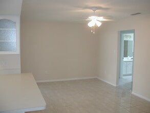 3812 Pinedale St in Brandon, FL - Building Photo - Building Photo