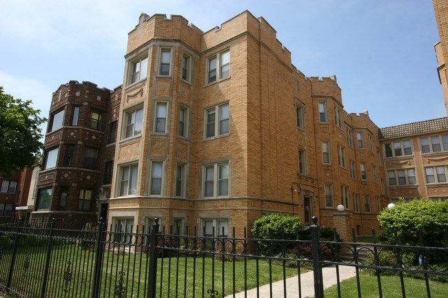 7722-7732 S Jeffery Blvd in Chicago, IL - Building Photo - Building Photo