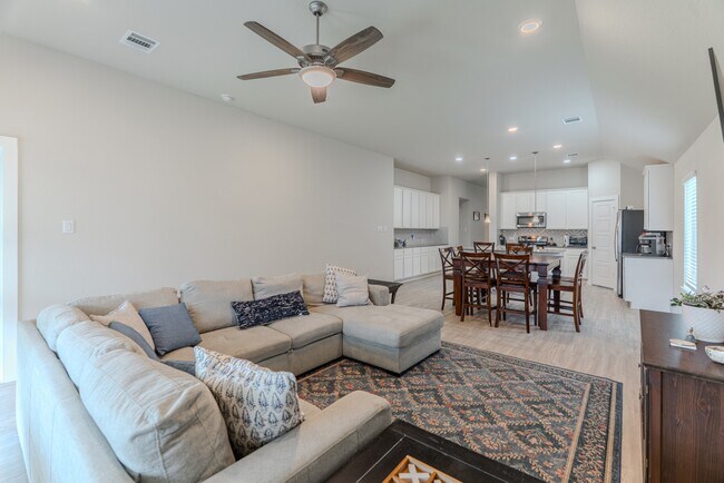 22035 Juniper Crossing Dr in Roman Forest, TX - Building Photo - Building Photo