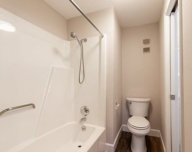 property at 401 Lakeside Ln