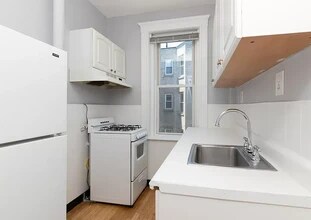 131 Park Dr in Boston, MA - Building Photo - Building Photo