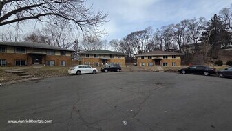 4550 Madison St NE in Minneapolis, MN - Building Photo