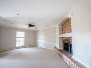 5525 Rearn Dr in The Colony, TX - Building Photo - Building Photo