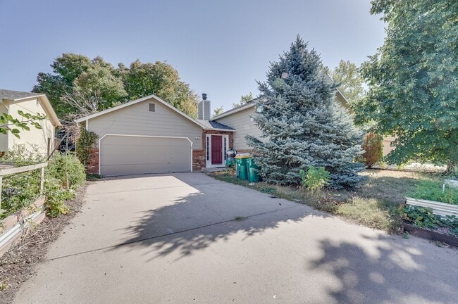 4 bed, 2 bath Home in Central Fort Collins