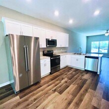 1335 W Walnut St in Lakeland, FL - Building Photo - Building Photo