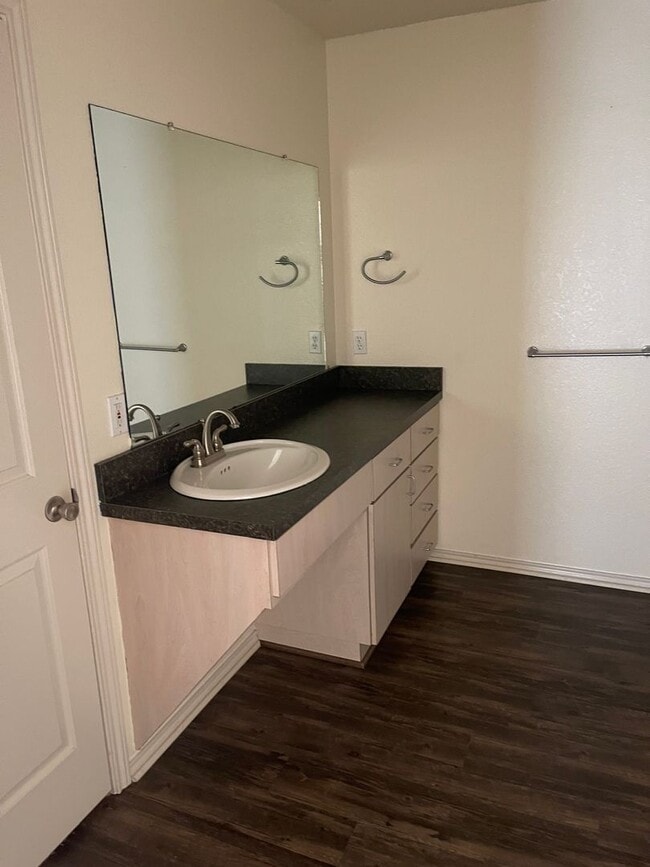 7904 Albany Ave in Lubbock, TX - Building Photo - Building Photo