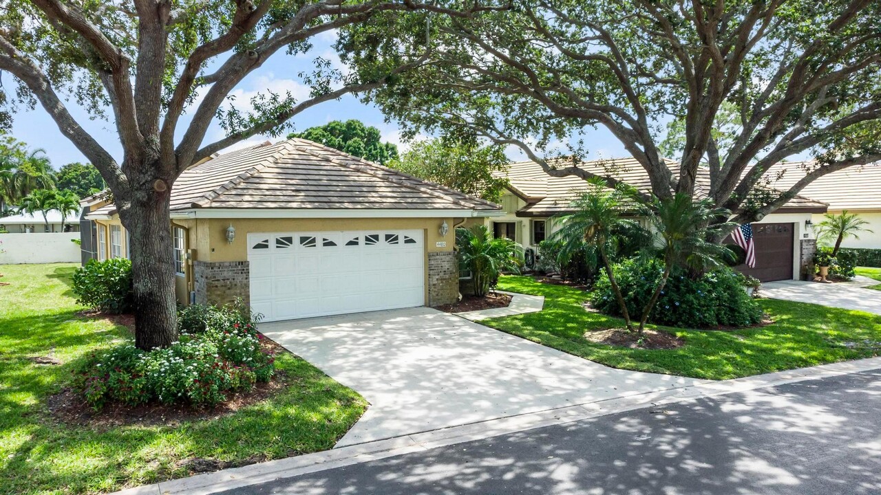 4480 Sherwood Forest Dr in Delray Beach, FL - Building Photo