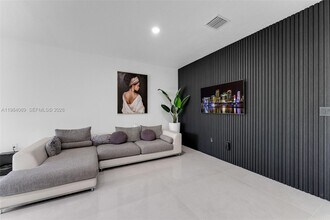 617 SW 11th St in Florida City, FL - Building Photo - Building Photo