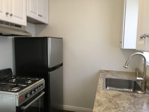 1718 Huntington Dr, Unit 6 in South Pasadena, CA - Building Photo - Building Photo