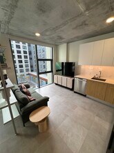 416 NW 33rd St, Unit S3 in Miami, FL - Foto de edificio - Building Photo