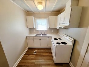 1209 Queen Ann St in Burlington, NC - Building Photo - Building Photo