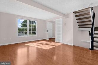 8164 Hazy Dawn Ct in Pasadena, MD - Building Photo - Building Photo