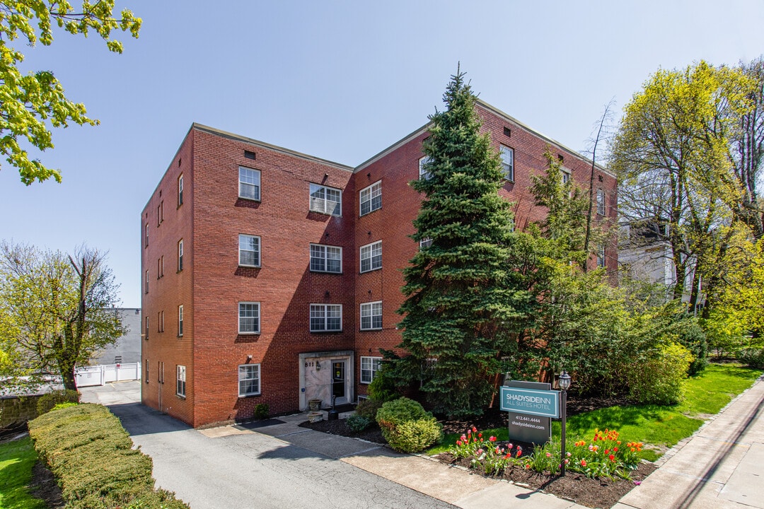 811 S Negley Ave in Pittsburgh, PA - Building Photo