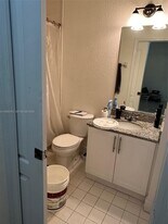 2551 SE 16th Ter, Unit 103 in Homestead, FL - Building Photo
