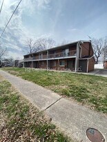 501 W Collinsville Rd in Collinsville, IL - Building Photo