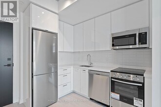 284 King St E in Toronto, ON - Building Photo - Building Photo