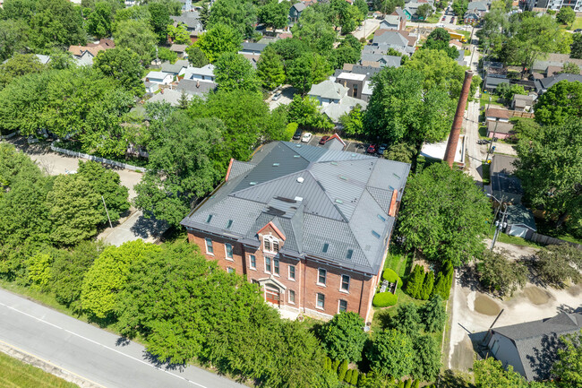 Horace Mann Condominiums in Indianapolis, IN - Building Photo - Building Photo