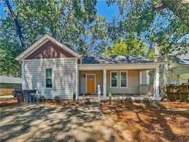 1849 E Farris Ave in East Point, GA - Building Photo