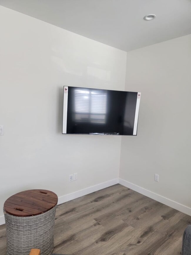 7462 Sausalito Ave in Los Angeles, CA - Building Photo - Building Photo