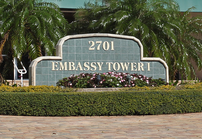 Embassy Towers I & II in Fort Lauderdale, FL - Building Photo - Building Photo