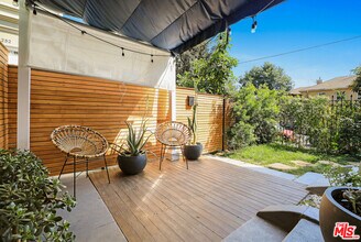 251 Columbia Pl in Los Angeles, CA - Building Photo - Building Photo