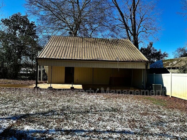 property at 708 Union St S