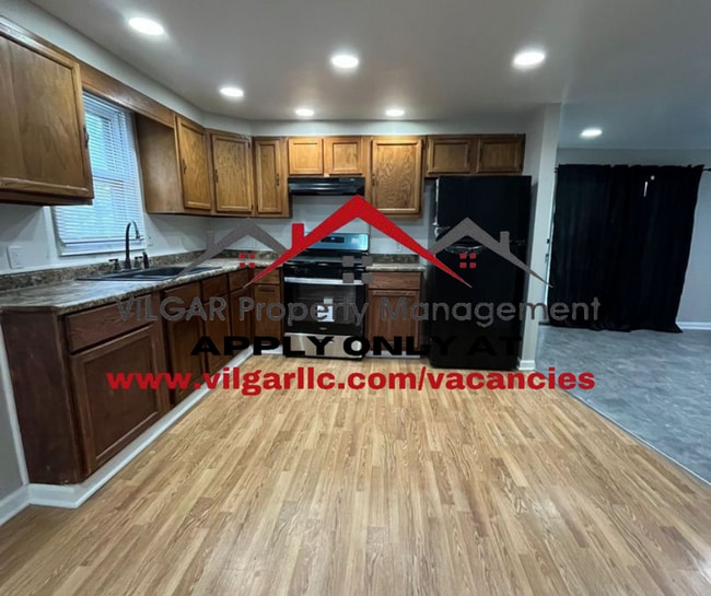 property at 613 Longwood Dr