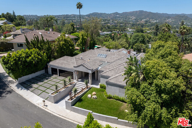 4423 Bergamo Dr in Los Angeles, CA - Building Photo - Building Photo