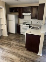 501 Algerita Dr, Unit Unit B in Georgetown, TX - Building Photo