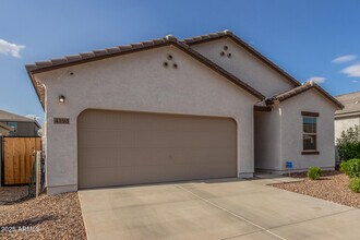 4198 E Reynolds Dr in San Tan Valley, AZ - Foto de edificio - Building Photo