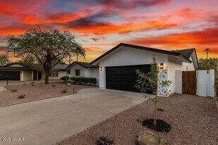 8737 E Fairmount Ave in Scottsdale, AZ - Building Photo