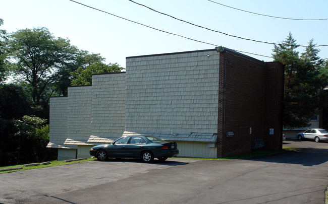 Walnut West in Camillus, NY - Building Photo - Building Photo