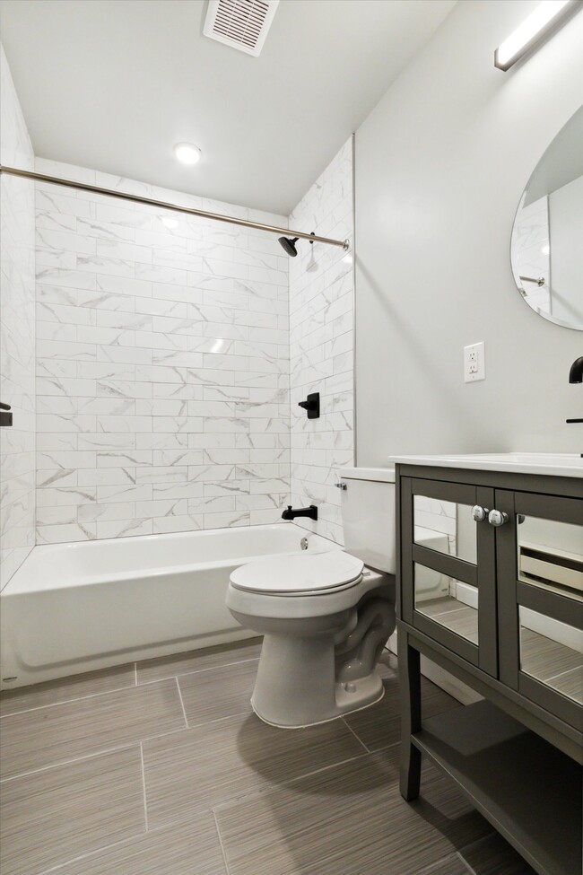 316 S 52nd St, Unit 4 in Philadelphia, PA - Building Photo - Building Photo