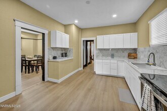 33 W 8th St in Reno, NV - Building Photo - Building Photo