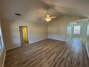 472 Jester St in Cowarts, AL - Foto de edificio - Building Photo