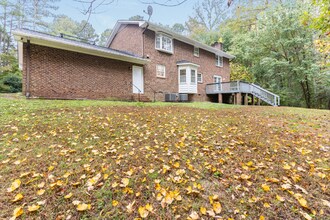 6824 Branton Dr in Cary, NC - Foto de edificio - Building Photo