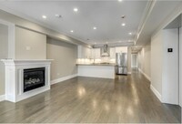 205 W 8th St, Unit 4 in Boston, MA - Building Photo - Building Photo