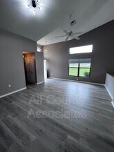 6221 Misty Meadow Loop in New Port Richey, FL - Building Photo - Building Photo