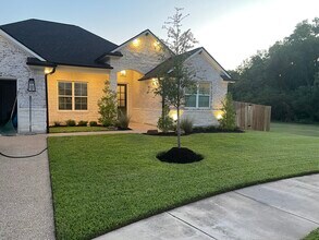 3225 Middleburg Grn in Bryan, TX - Building Photo - Building Photo