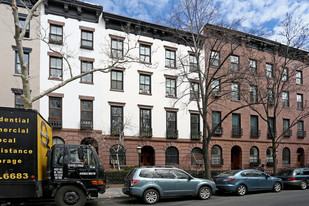 475 W 22nd St Apartments