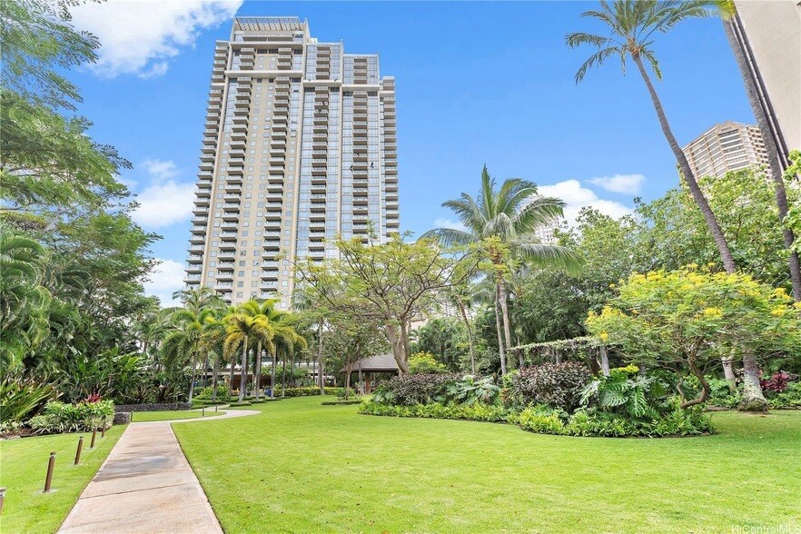 1551 Ala Wai Blvd in Honolulu, HI - Building Photo