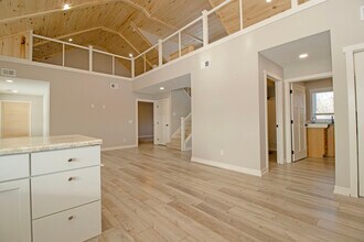 13796 Hwy 55 in Annandale, MN - Foto de edificio - Building Photo